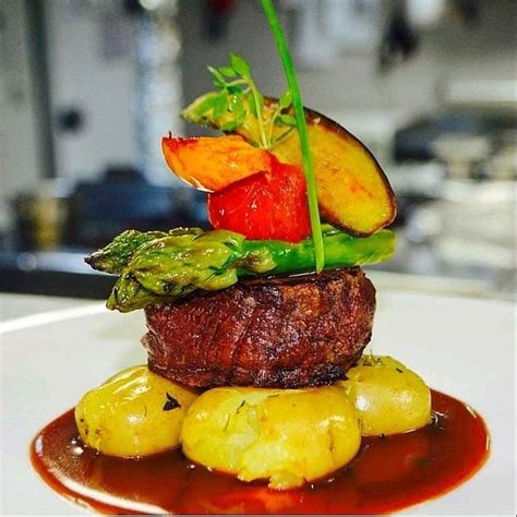 Pin by EBL🐾🌺 on Présentation Des Plats | Gourmet food plating, Gourmet ...