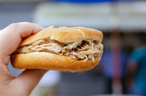 North Carolina Barbecue (35+ Great Restaurants + History)