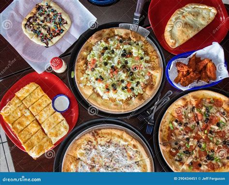 Delicious Table Meal with Fresh and Healthy Food Presentation Stock ...