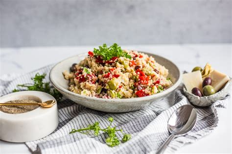 Mezze Quinoa Salad (The Perfect Summer Lunch) - So Happy You Liked It