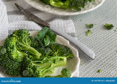Preparing Raw Broccoli Florets for Cooking, Cooking Fresh Vegetables ...