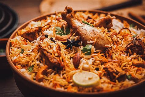Pakistani Food: 20 Must-Try Dishes in Karachi | Will Fly for Food