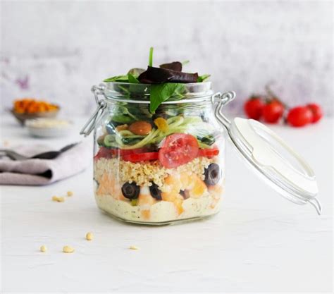 Mason Jar Salad - Natural Life Tricks