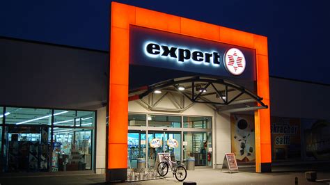 Expert-Angebote: Fernseher, Kopfhörer und Co. zu kleinen Preisen ...