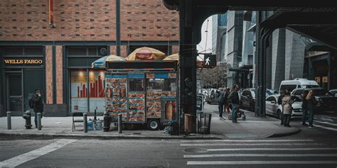 The Advantages of Establishing a Food Stall - Market Daily