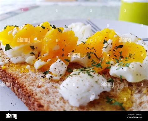 Open faced sandwich hi-res stock photography and images - Alamy