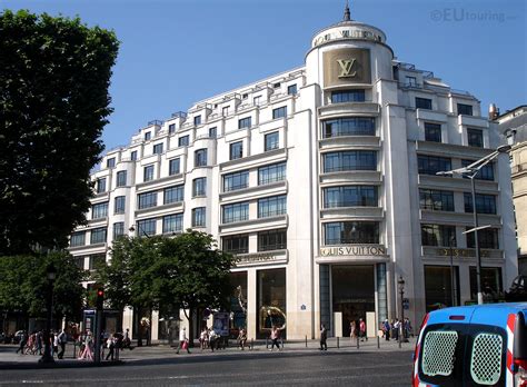 The Champs Elysees Avenue is renowned for being an ideal place to shop ...
