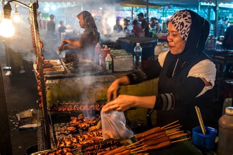 Capturing the Essence of Street Food in Photography