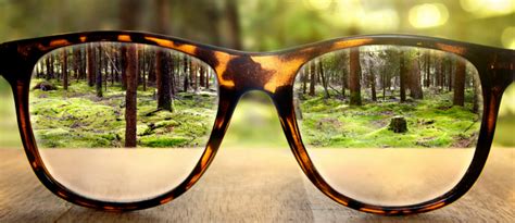 What visual details signal a perfectly cooked steak for stunning recipe photography?