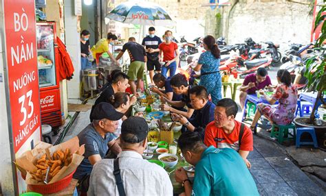 Savoring Vietnam: A traveler's street food journey
