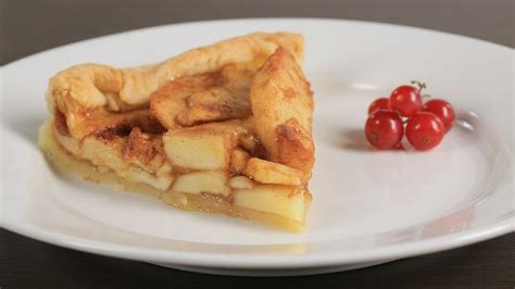 فطيرة التفاح بالكراميل - YouTube