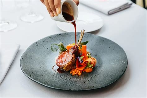 What plating techniques transform simple recipes into visual masterpieces?