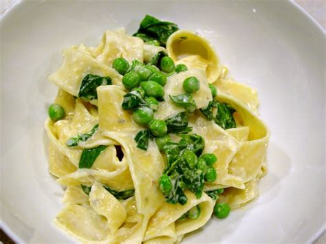 Pappardelle with Quick and Luxurious Lemon Cream Sauce