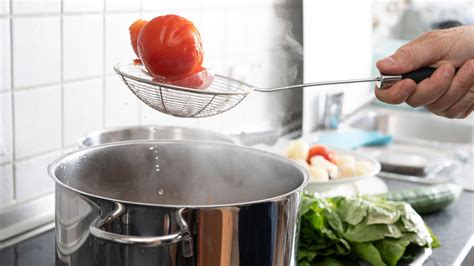 How to Properly Blanch Veggies | The Benefits of Utilizing This ...