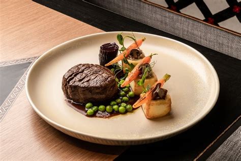 Instagram-Worthy Food Plating Techniques | Zeezest