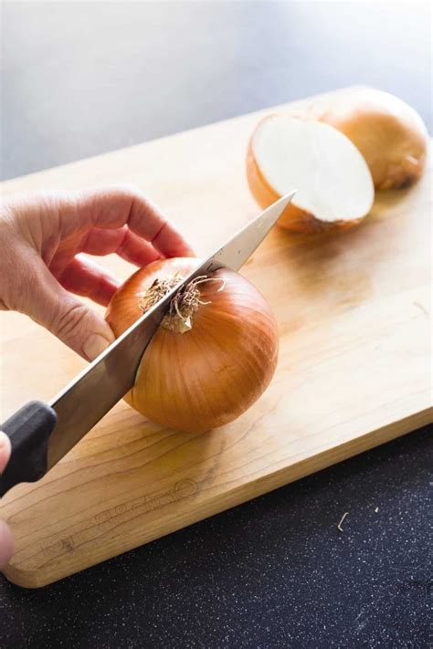 How to Cut an Onion - Different Ways🧅 KitchenTableScraps 🔪