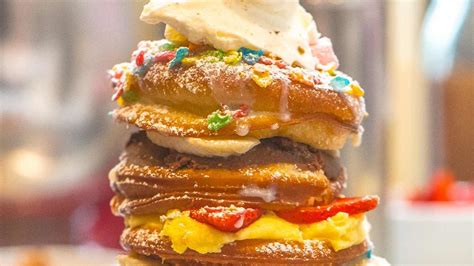 Share your visual strategy for finding authentic, photo-ready hidden food gems!