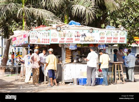 Mumbai, India. Busy street food stall Stock Photo - Alamy