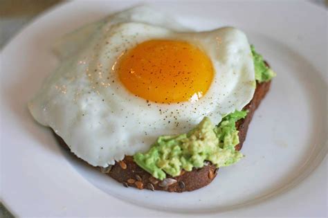 Avocado Egg Toast - Everyday Eileen