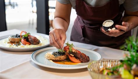 Foodie’s best visual mise en place strategy for seamless, stunning meal prep?