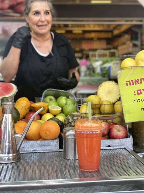 Six benefits of exploring local cuisine when you travel - Always Tasting