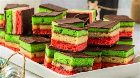 31 Top Layered Desserts Everyone Is Sharing This Year - PinkWhen