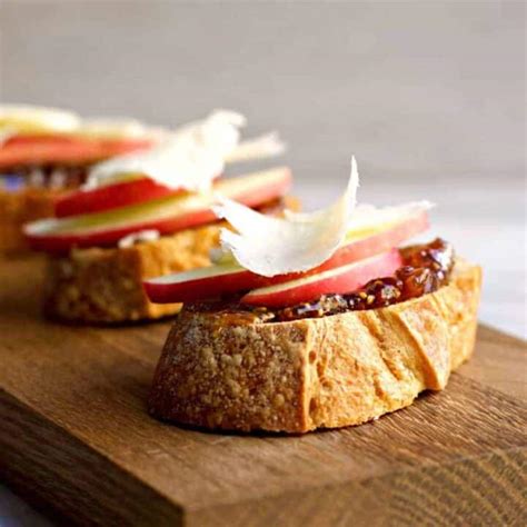 Apple Crostini with Fig Jam and Pecorino - Pinch and Swirl